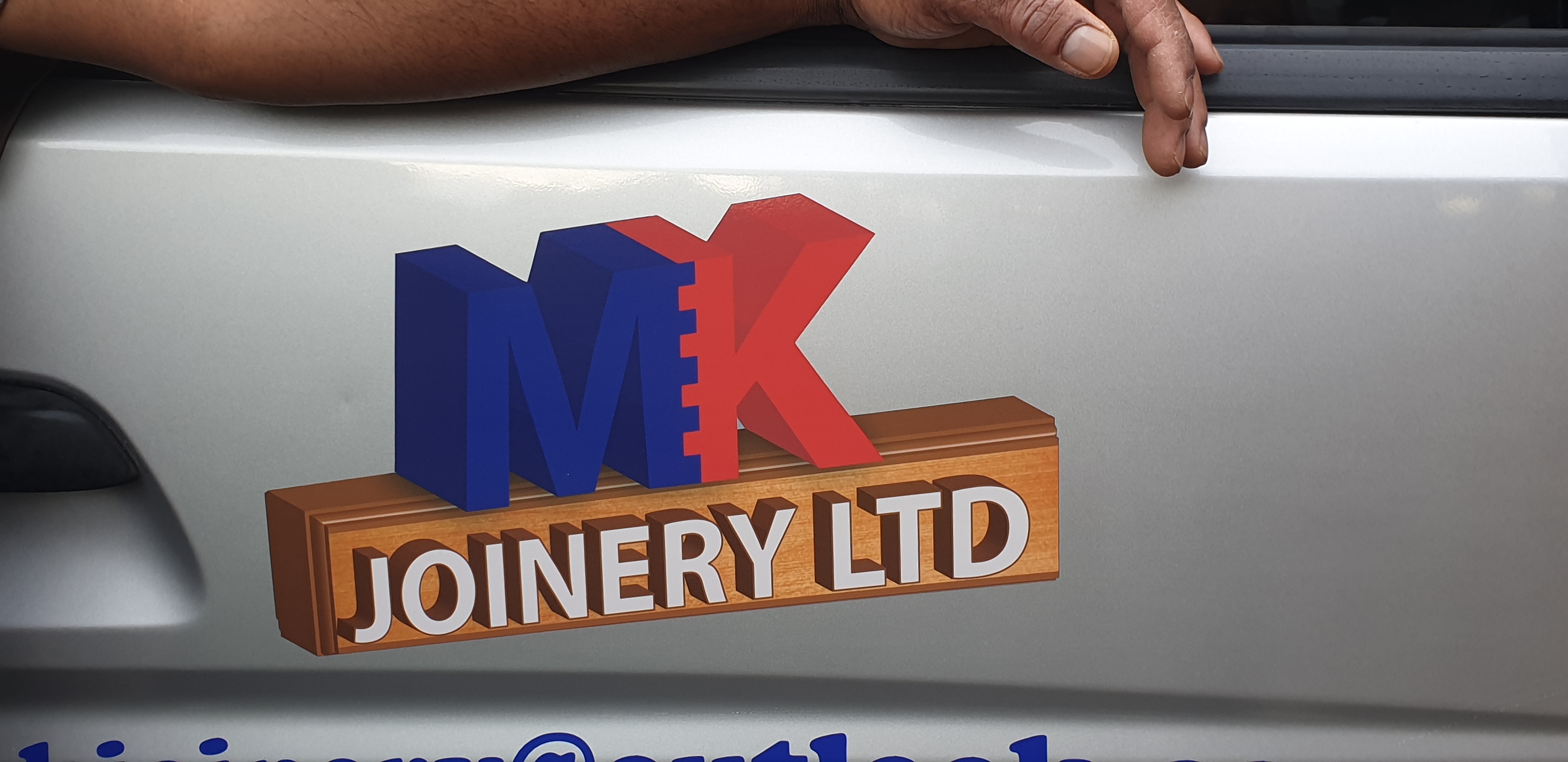 Logo now tansferred to client's vehicle.