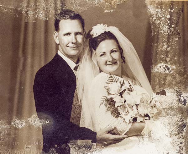 bridal couple in a bad way