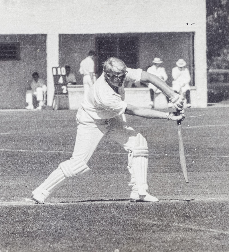Distant'noisy' photo of cricketer to be enlarged and enhanced. 