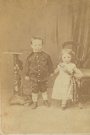 fadedd, yellowed, blotchy and discoloured photo needs restoring for genealogy booking 